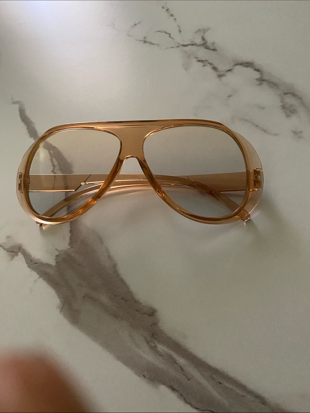 Stylish Women's Oversized Shield Sunglasses - Amber